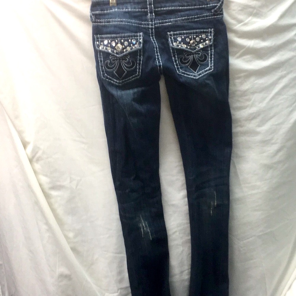 Liuce’s skinny/distressed jeans ladies sz 1